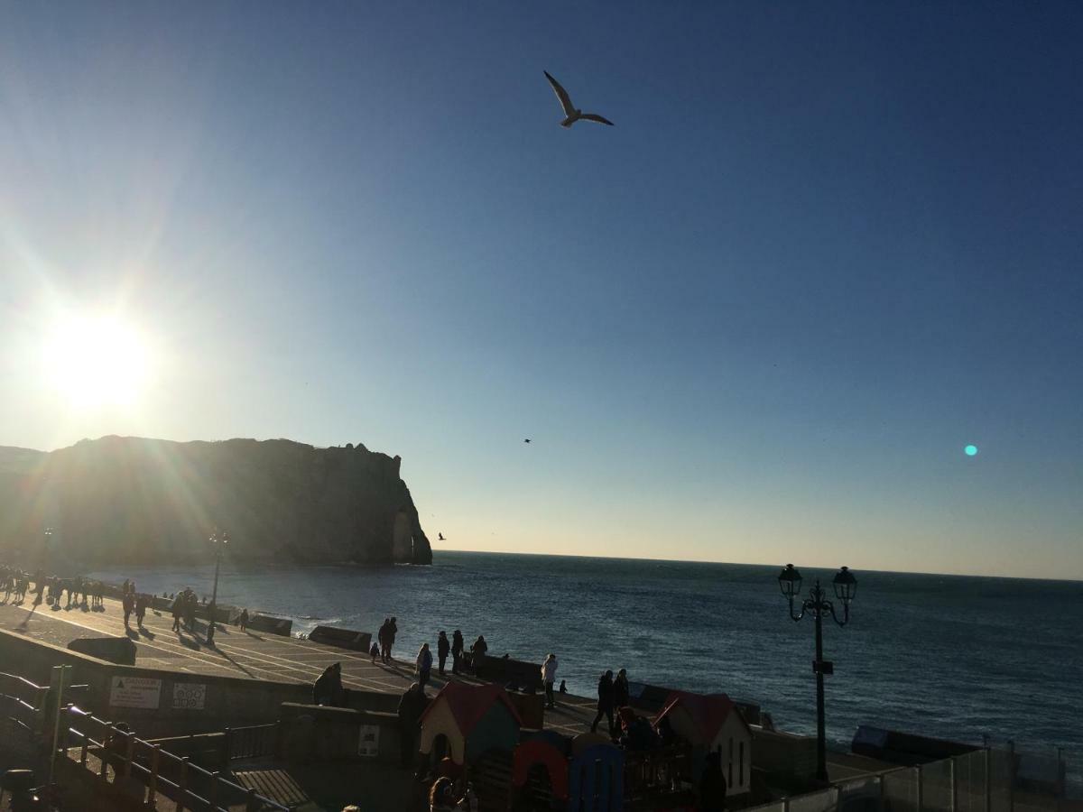 Le Noroit Vue Sur Mer Etretat Exterior photo